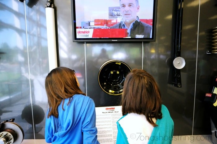 Tech Wall - Gear at Hendrick Motorsports