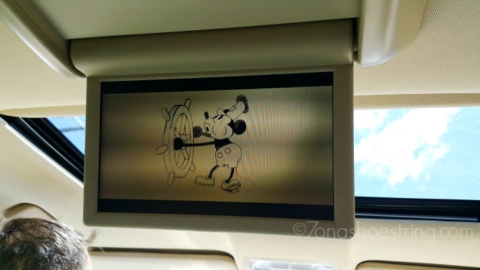 Toyota Highlander rear Blu-ray system