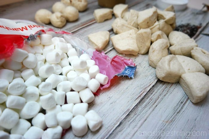 Marshmallow-Smores-Monkey-Bread