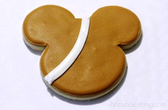 Star Wars Mickey Chewbacca cookie directions