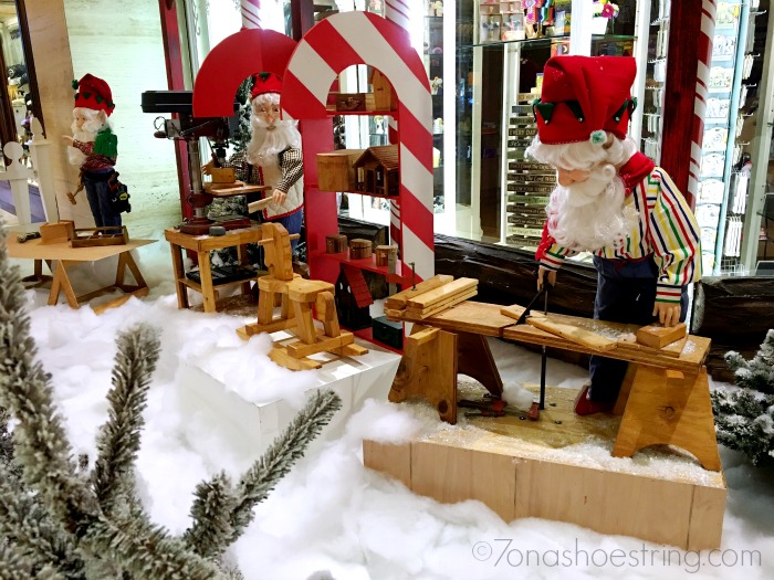 Christmas at the Anatole - Santas Workshop
