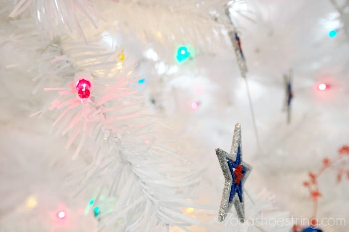 Tree-Classics-pre-lit-Christmas-tree Tree-Classics-pre-lit-Christmas-tree