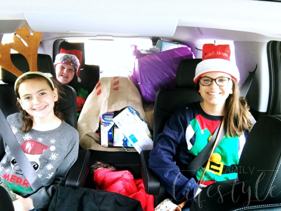 giving to others during holidays giving to others during holidays